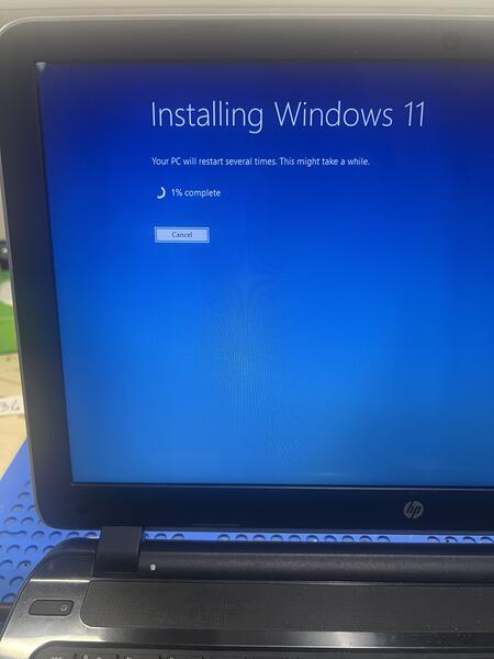 upgrade to windows 11 on unsupported laptop